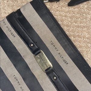 TOMMY HILFIGER cross body bag
